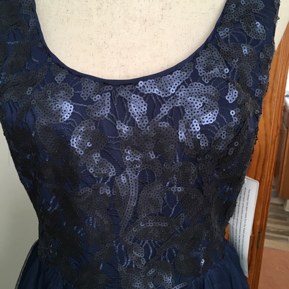 Sequin and tulle dress - Picture 2 of 3